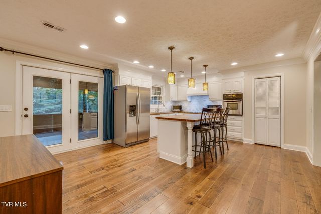 119 Popular Drive, Jonesborough, TN 37659
