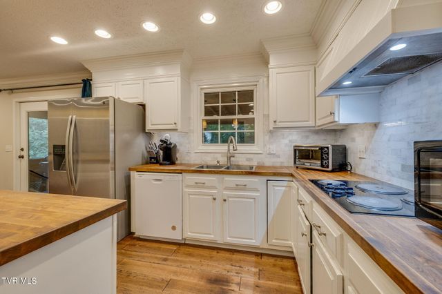 119 Popular Drive, Jonesborough, TN 37659