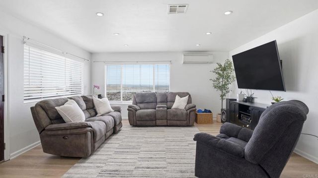 1232 Maria Avenue, Spring Valley, CA 91977