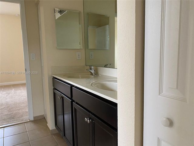 17001 SW 90th Ter 1, Miami, FL 33196