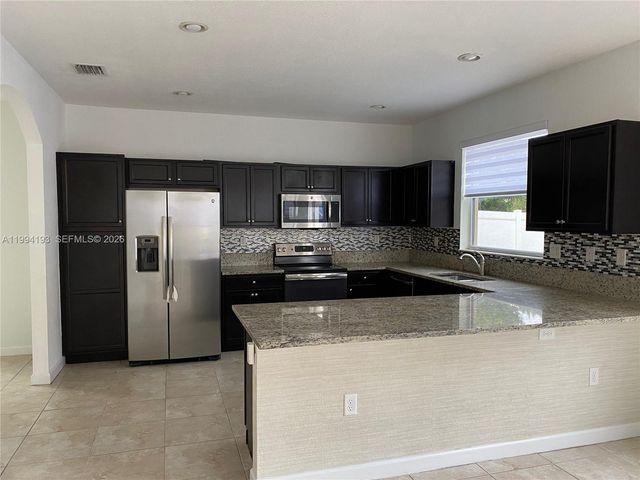 17001 SW 90th Ter 1, Miami, FL 33196