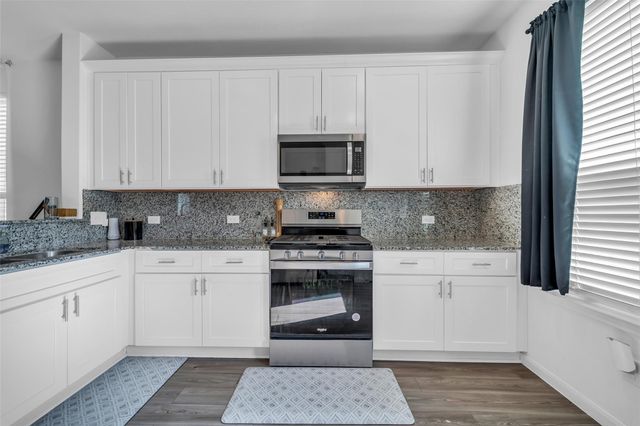 7306 Madison Commons Lane, Houston, TX 77075