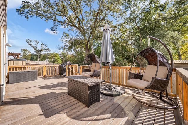 7306 Madison Commons Lane, Houston, TX 77075