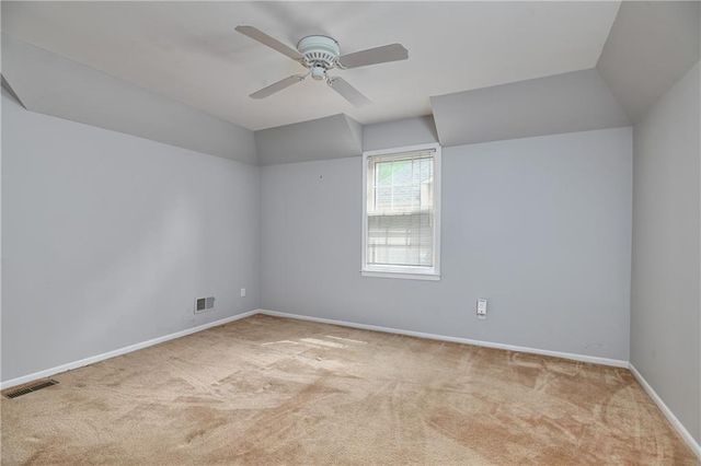 9174 W 102nd Terrace, Overland Park, KS 66212