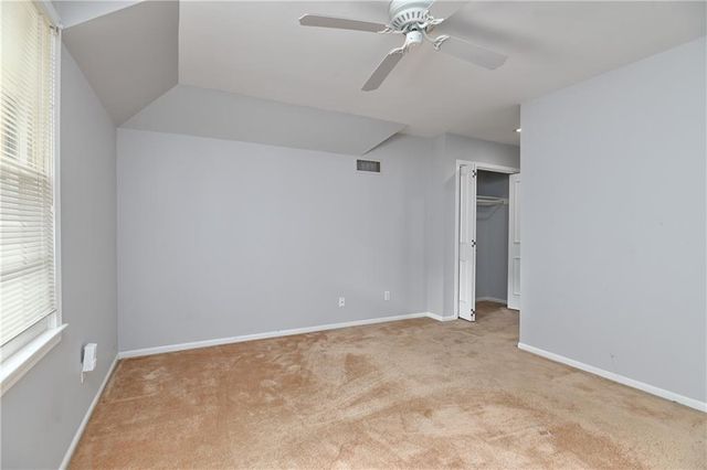9174 W 102nd Terrace, Overland Park, KS 66212