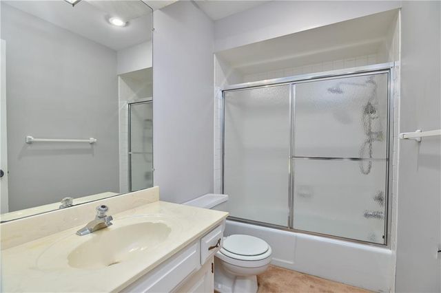 9174 W 102nd Terrace, Overland Park, KS 66212