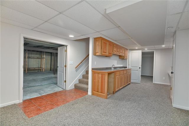 9174 W 102nd Terrace, Overland Park, KS 66212