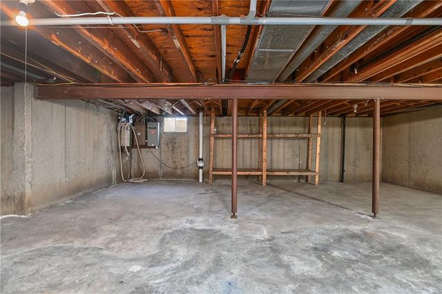 9174 W 102nd Terrace, Overland Park, KS 66212