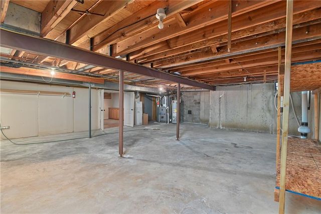 9174 W 102nd Terrace, Overland Park, KS 66212