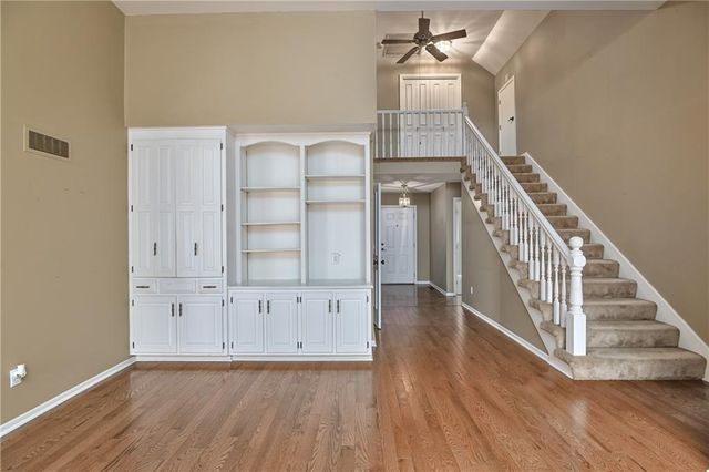 9174 W 102nd Terrace, Overland Park, KS 66212