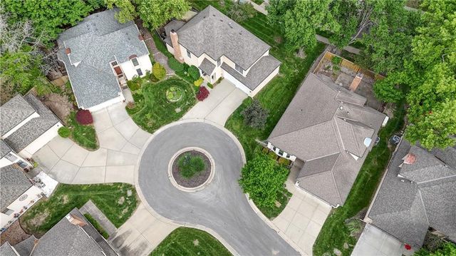 9174 W 102nd Terrace, Overland Park, KS 66212