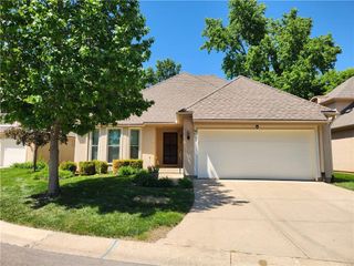 9174 W 102nd Terrace, Overland Park, KS 66212