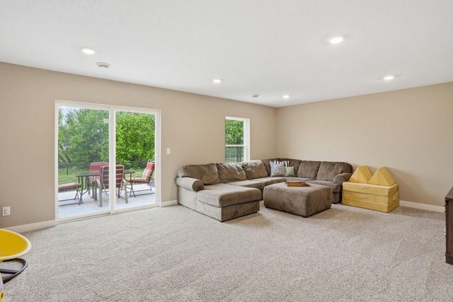 18137 Hidden Creek Trail, Lakeville, MN 55044