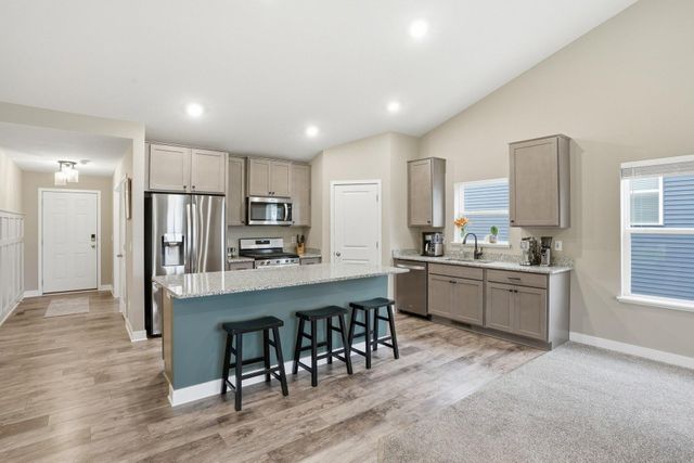 18137 Hidden Creek Trail, Lakeville, MN 55044