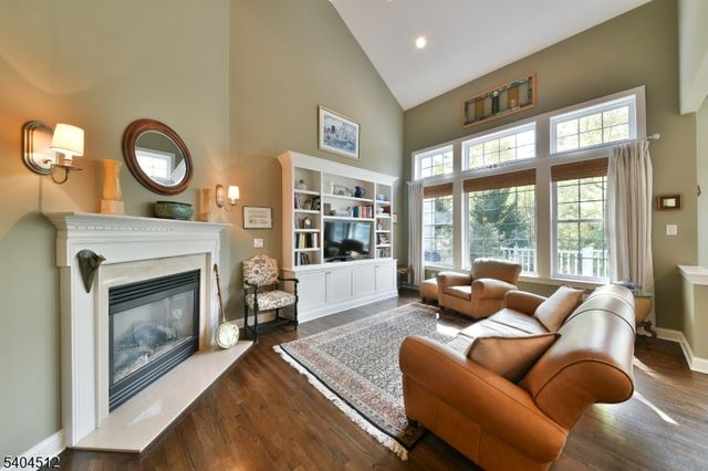 617 Heath Ct, Lambertville City, NJ 08530