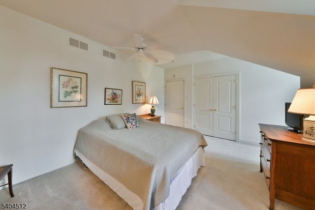 617 Heath Ct, Lambertville City, NJ 08530