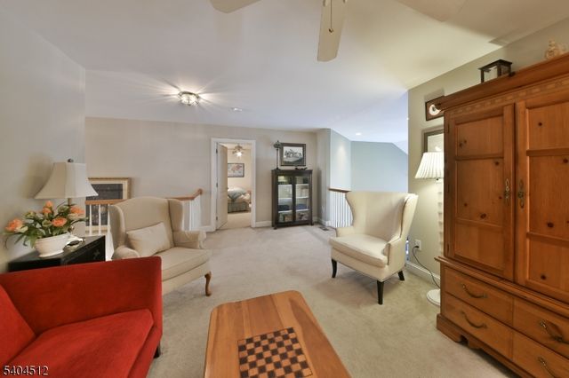 617 Heath Ct, Lambertville City, NJ 08530