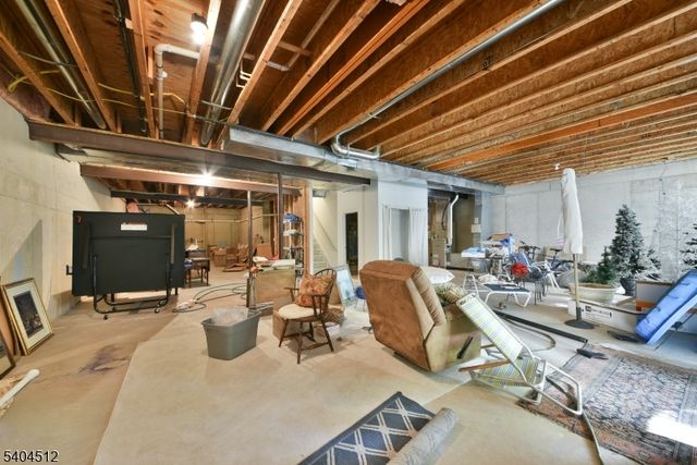 617 Heath Ct, Lambertville City, NJ 08530