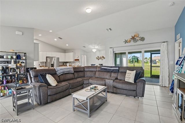 1109 NW 12th LN, Cape Coral, FL 33993