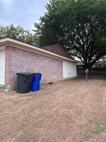 621 Dayton Road, Mansfield, TX 76063