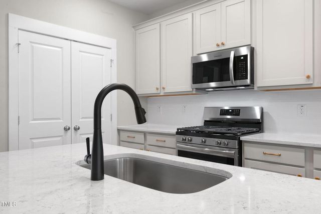 1556 Piney Falls Drive, Wendell, NC 27591