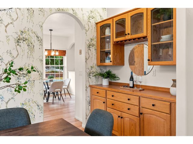 39141 Easton Ln, Springfield, OR 97477