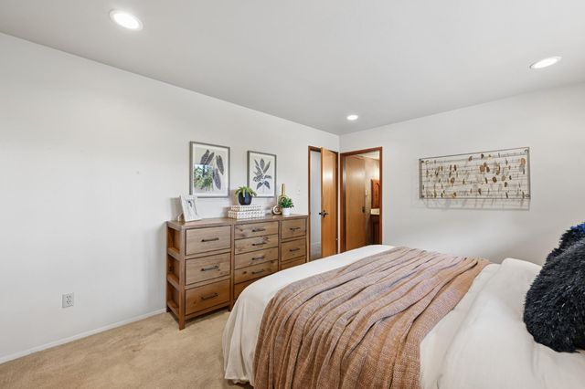 1710 Sierra View Dr, Meadow Vista, CA 95722