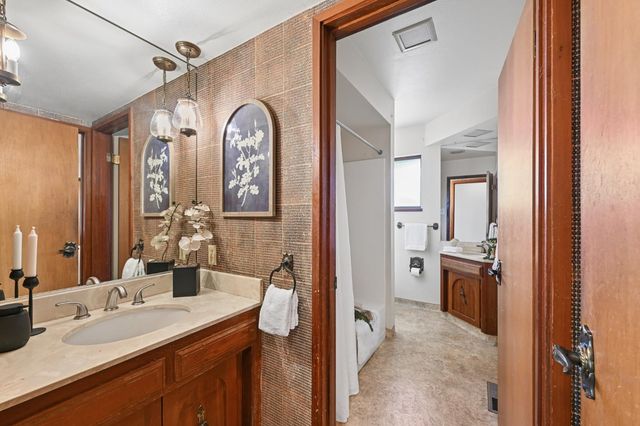 1710 Sierra View Dr, Meadow Vista, CA 95722