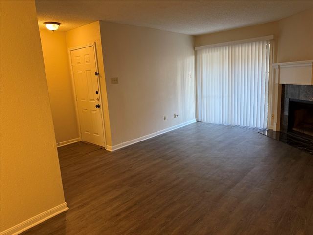 2120 El Paseo Street 2406, Houston, TX 77054