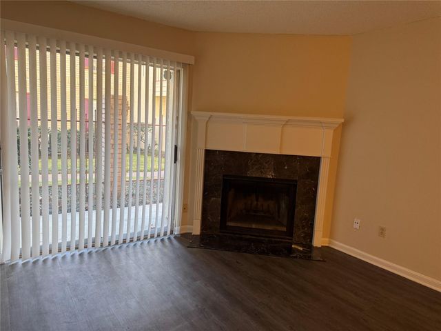 2120 El Paseo Street 2406, Houston, TX 77054