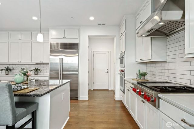 4728 165th Place NE, Redmond, WA 98052