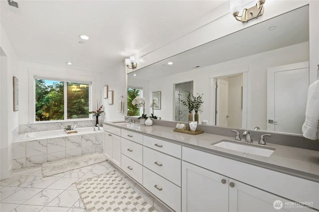 4728 165th Place NE, Redmond, WA 98052