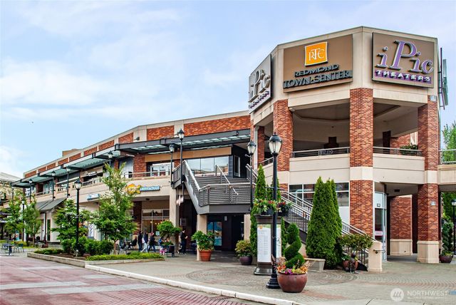 4728 165th Place NE, Redmond, WA 98052