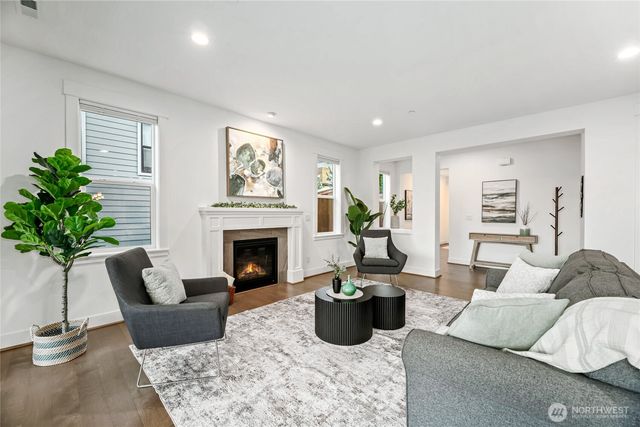 4728 165th Place NE, Redmond, WA 98052