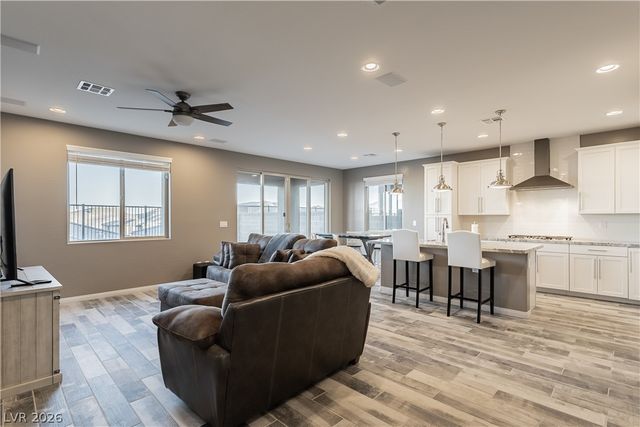 800 Ariel Heights Avenue, Las Vegas, NV 89138