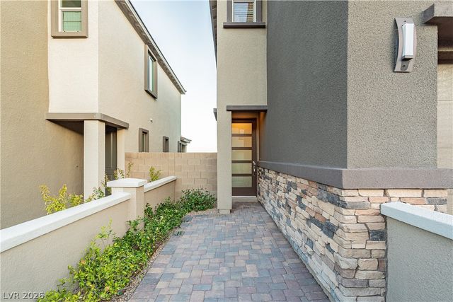 800 Ariel Heights Avenue, Las Vegas, NV 89138