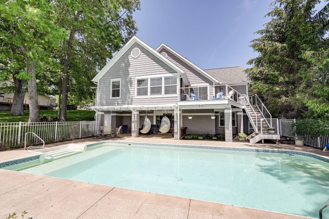 763 Glenview Drive, Howard, OH 43028