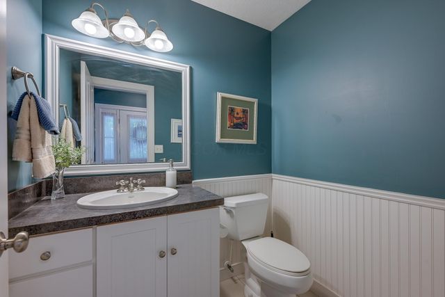763 Glenview Drive, Howard, OH 43028