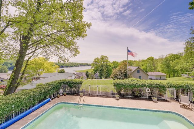 763 Glenview Drive, Howard, OH 43028