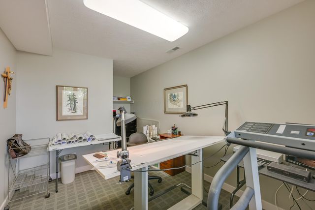 763 Glenview Drive, Howard, OH 43028