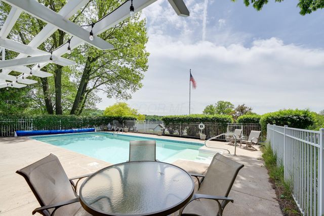 763 Glenview Drive, Howard, OH 43028