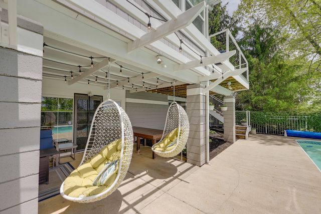 763 Glenview Drive, Howard, OH 43028