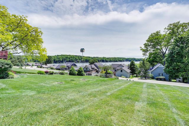 763 Glenview Drive, Howard, OH 43028