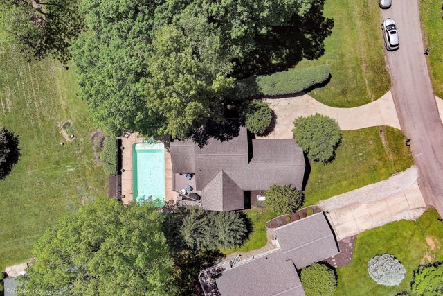 763 Glenview Drive, Howard, OH 43028