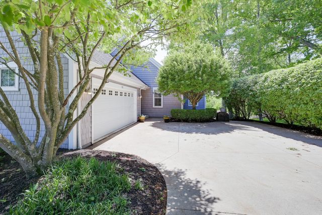 763 Glenview Drive, Howard, OH 43028