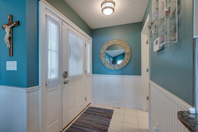 763 Glenview Drive, Howard, OH 43028