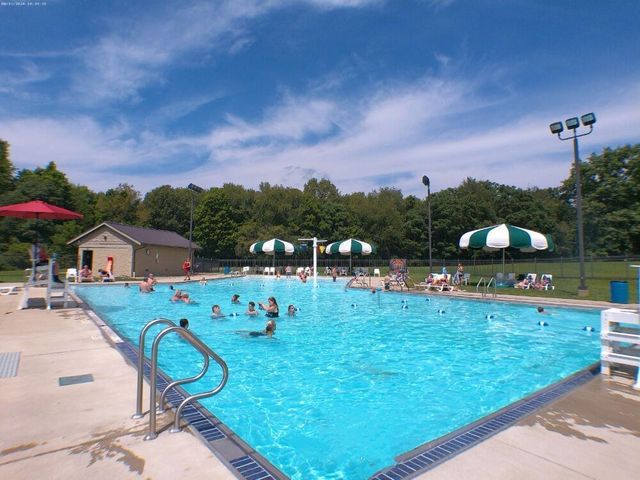 763 Glenview Drive, Howard, OH 43028