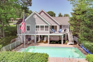763 Glenview Drive, Howard, OH 43028
