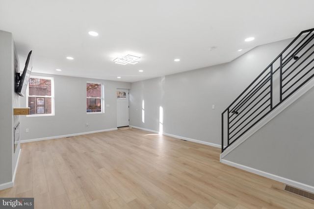 1203 MOORE ST, Philadelphia, PA 19148