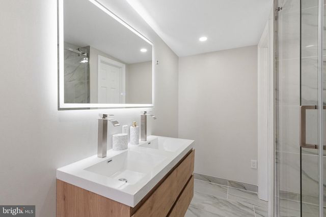 1203 MOORE ST, Philadelphia, PA 19148